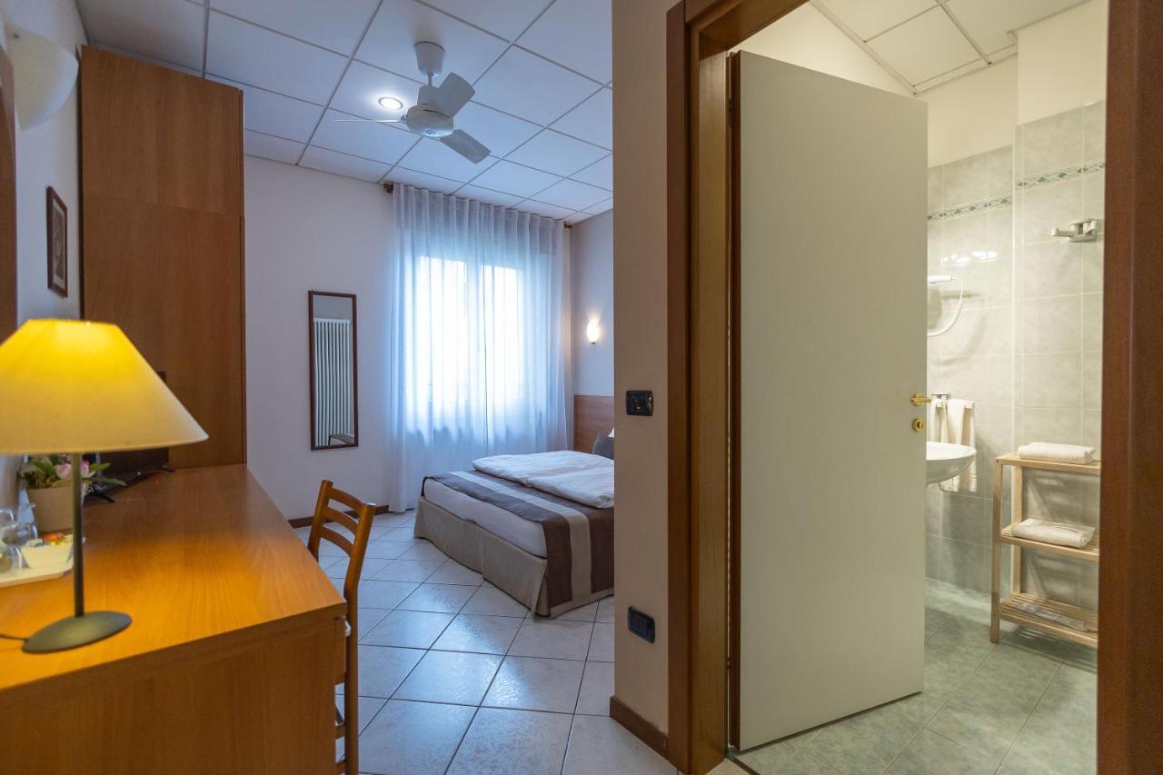 Hotel La Mimosa Lazise Exterior foto